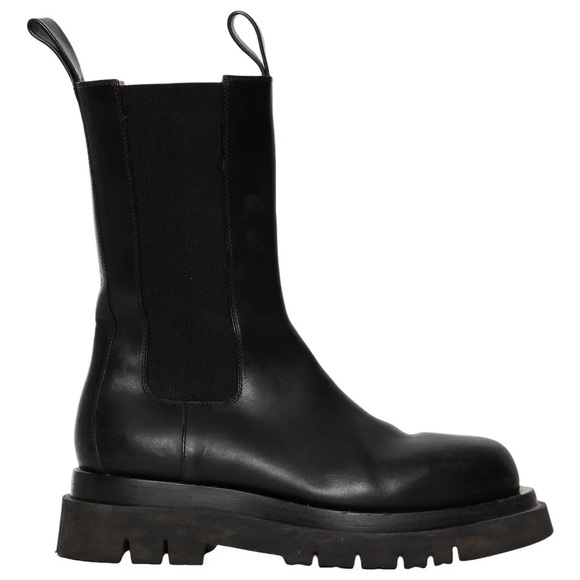 Bottega Veneta Shoes - Bottega Veneta Black Leather Lug-Soled Combat Boot